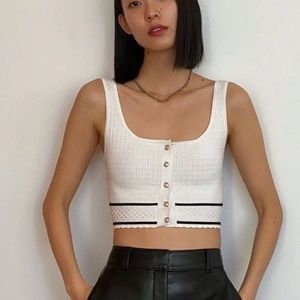 Aritzia Babaton Sculpt Knit Button Up Crop Top Tank